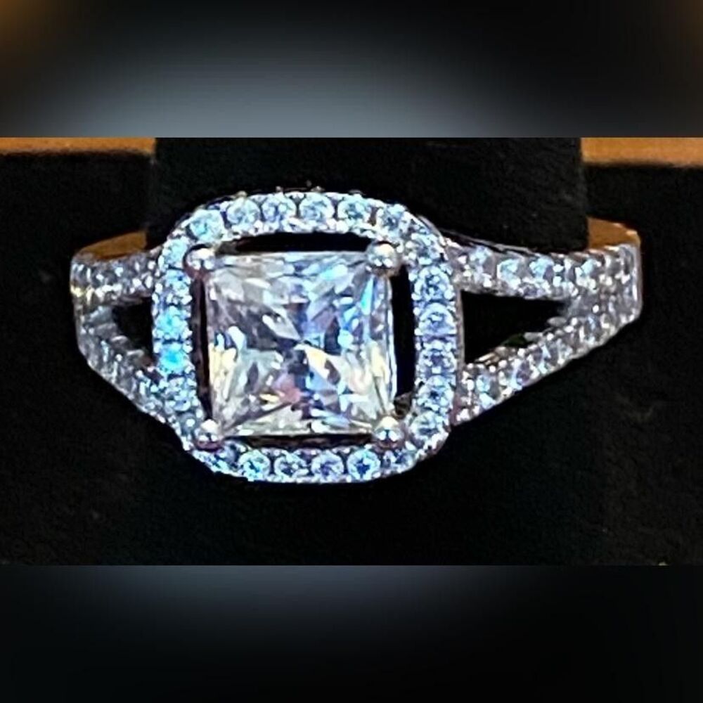 KRN 925 Sterling Silver Princess Halo Cocktail Ring Split Shank Womens 5.5